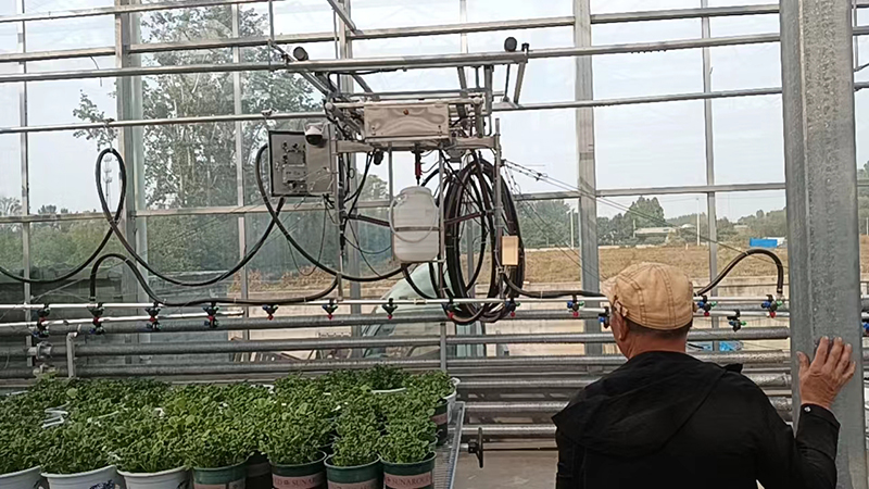 温室育苗喷灌机