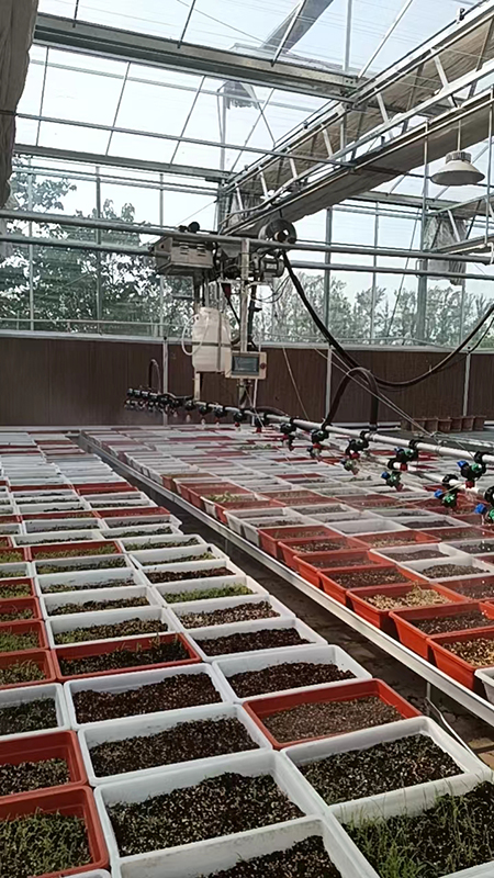 温室大棚喷灌机