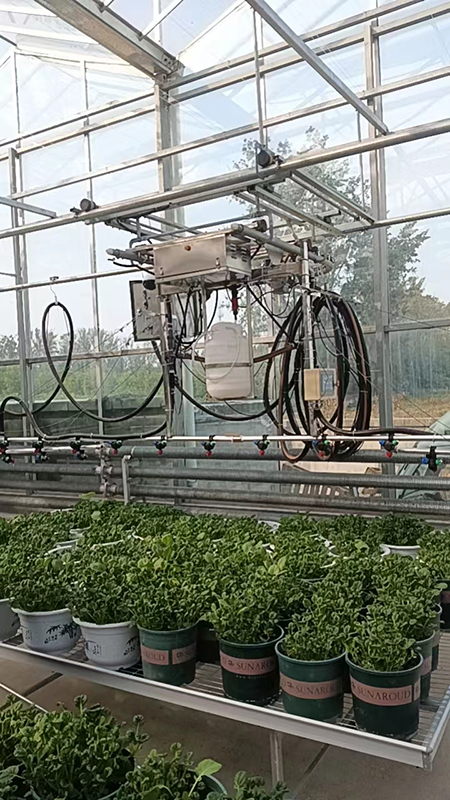 温室育苗喷灌机